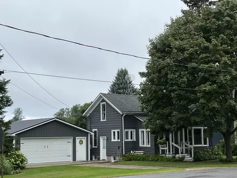 430 Sherman Ave, Lakeview, MI 48850