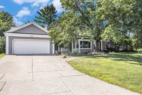 5012 Windyridge Dr, Portage, MI 49002