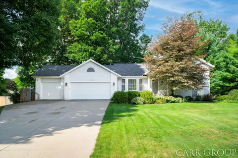 7159 Tory Dr, Hudsonville, MI 49426