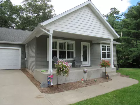 6021 Meadowmohr Ln, Twin Lake, MI 49457