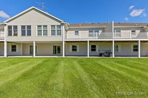 6673 Cedar Grv E, Jenison, MI 49428 photo 22