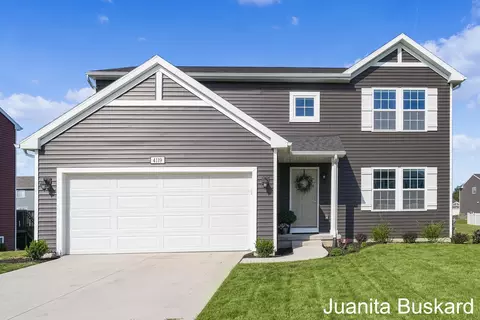 4119 Silverton Dr, Holland, MI 49424