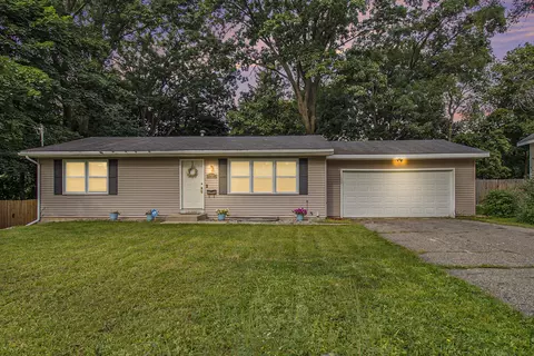 1020 Farrell Ave, Kalamazoo, MI 49006