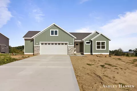 3039 Rabbit Run NE, Lowell, MI 49331