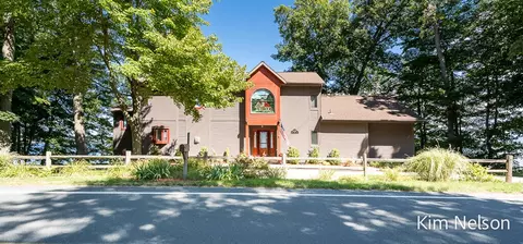 6420 S Shore Dr, Whitehall, MI 49461