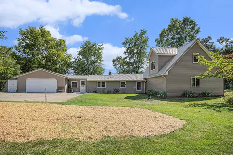 774 Ralston Rd, Colon, MI 49040