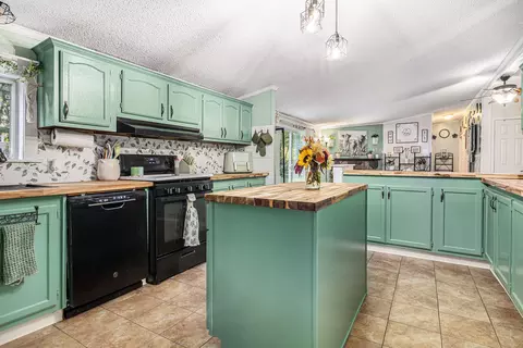 12285 Walnut Ave, Grant, MI 49327 photo 6