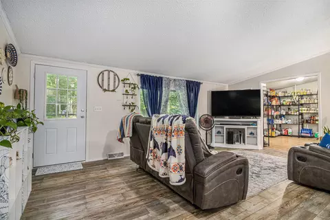 12285 Walnut Ave, Grant, MI 49327 photo 10