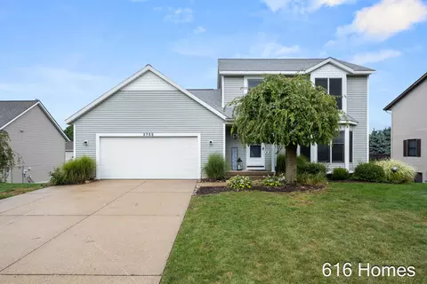 3755 Black Creek Dr, Hudsonville, MI 49426