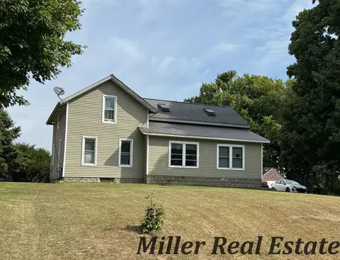 6360 Osborne Rd, Delton, MI 49046