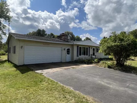 7613 W Stanton Rd, Stanton, MI 48888 photo 7