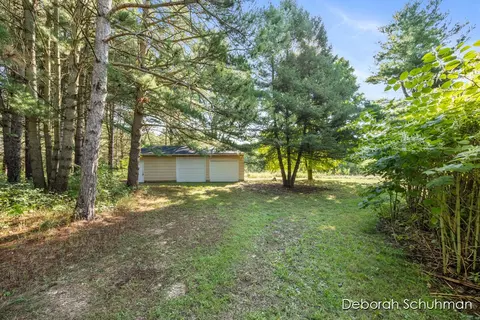 16450 Ritchie Ave NE, Sand Lake, MI 49343