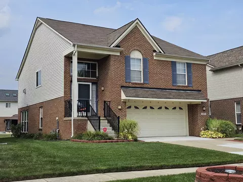 29870 Lacy Dr, Westland, MI 48186