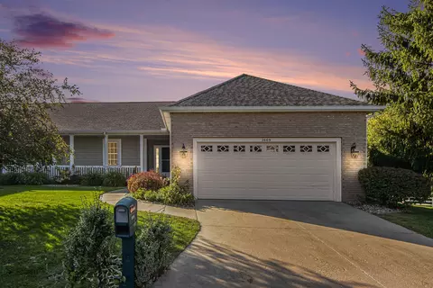 2669 Hunters Blf, Kalamazoo, MI 49048