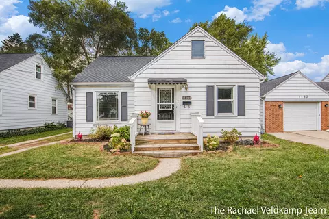 1177 Edna St SE, Grand Rapids, MI 49507