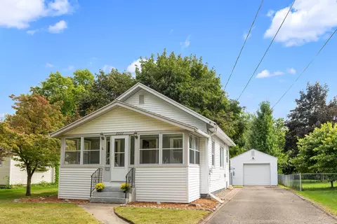 2222 Royce Ave, Kalamazoo, MI 49001