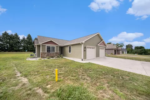 784 Meadows Ct, Grass Lake, MI 49240