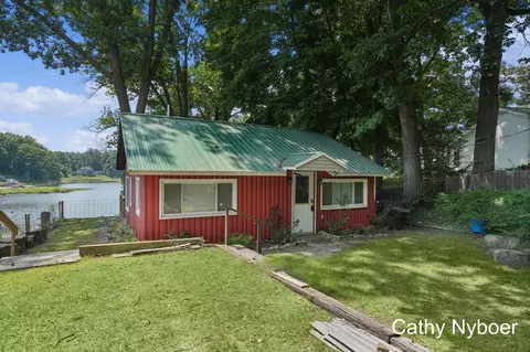 8250 Nadell St, Delton, MI 49046