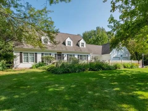 21520 Swafford Rd, Battle Creek, MI 49017