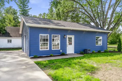 1122 Millard Ct, Three Rivers, MI 49093 photo 2