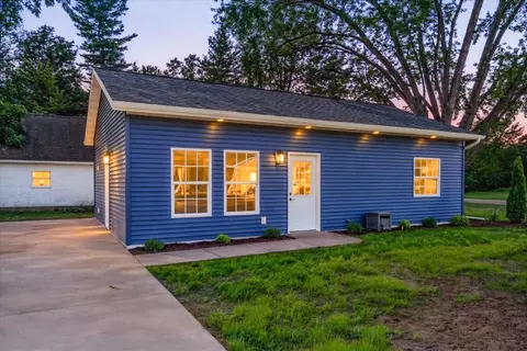1122 Millard Ct, Three Rivers, MI 49093