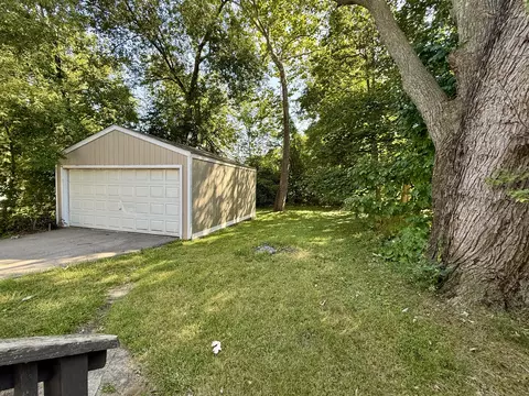 613 Gilbert St, Jackson, MI 49202 photo 8