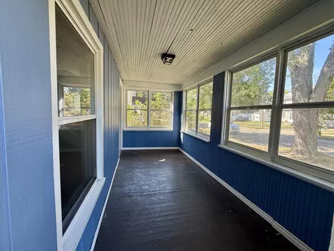 613 Gilbert St, Jackson, MI 49202 photo 9