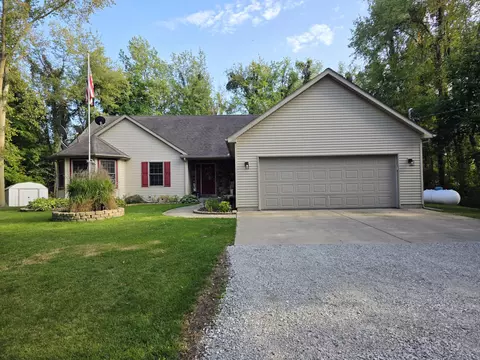 1063 Fisher Rd, Quincy, MI 49082