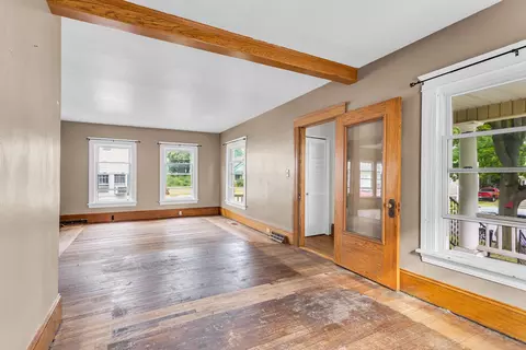 1117 Burr St, Jackson, MI 49201 photo 5