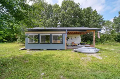 7433 Milan Oakville Rd, Milan, MI 48160