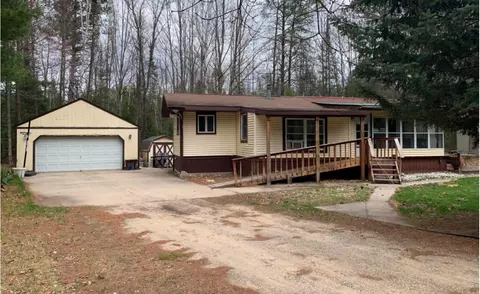 328 Whitetail Dr, Prudenville, MI 48651