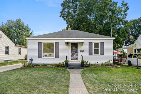 818 Aldon St SW, Wyoming, MI 49509