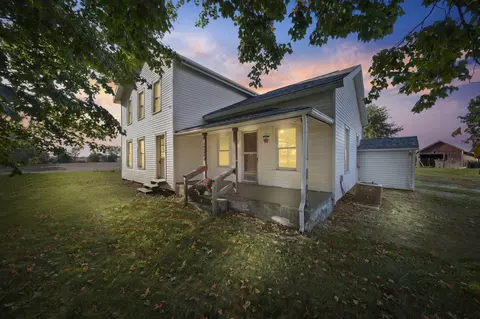 16594 Stark Rd, Springport, MI 49284