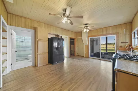 16594 Stark Rd, Springport, MI 49284 photo 2