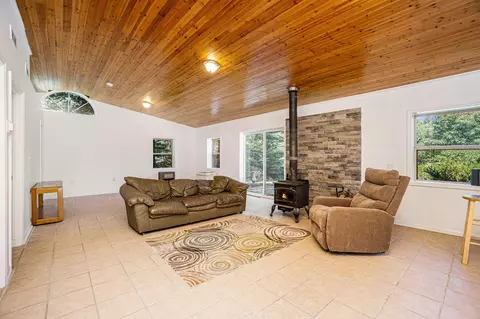 10888 M-60, Three Rivers, MI 49093 photo 6