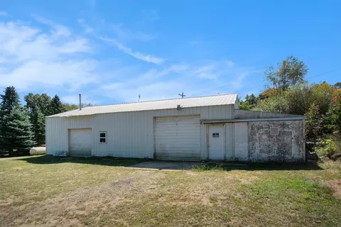 10888 M-60, Three Rivers, MI 49093 photo 18