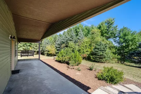10888 M-60, Three Rivers, MI 49093 photo 2