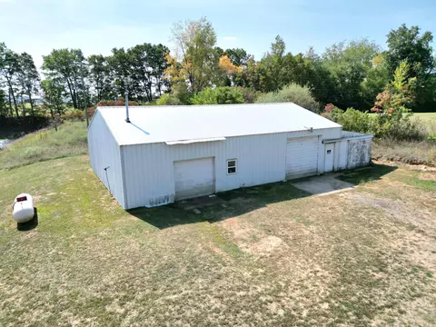 10888 M-60, Three Rivers, MI 49093 photo 3