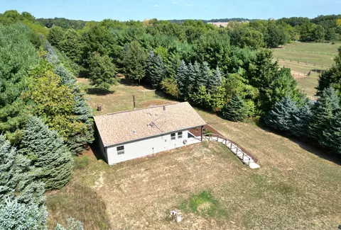 10888 M-60, Three Rivers, MI 49093 photo 16