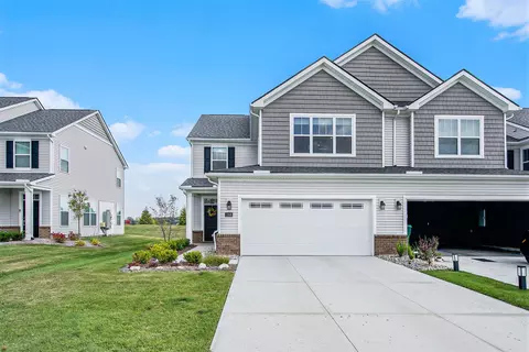 1206 Salt Springs Dr, Saline, MI 48176