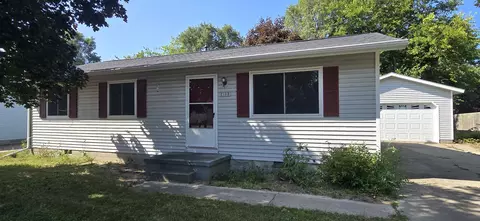 2135 Dowd St, Muskegon, MI 49441