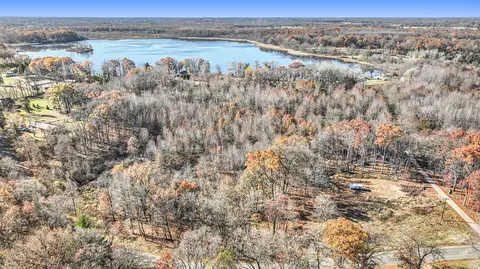 V/l Cedar Lake, Marshall, MI 49068 photo 3