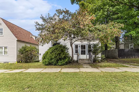 56 Ferry St, Shelby, MI 49455