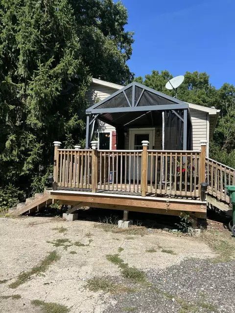 15894 Quaker St, Vandalia, MI 49095