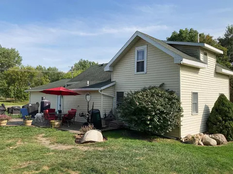 651 E Forest St, Edmore, MI 48829 photo 4