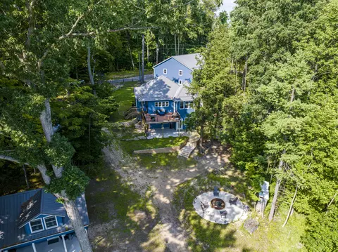 8823 E Spring Hill Dr, Hesperia, MI 49421