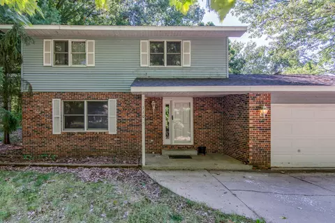 110 Carpenter Blvd, Roscommon, MI 48653