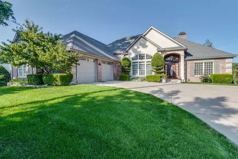1200 Lakeside Dr, Battle Creek, MI 49015