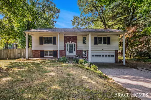 4080 Blair St, Hudsonville, MI 49426