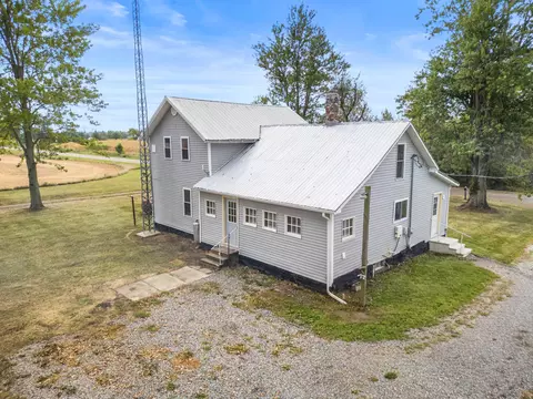 13151 S Tripp Rd, Waldron, MI 49288